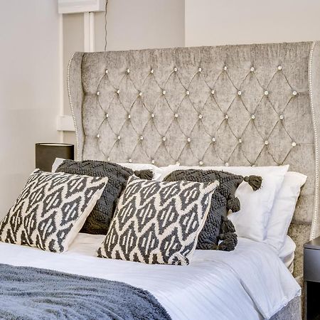 Boutique Apartments Bradford  Bagian luar foto
