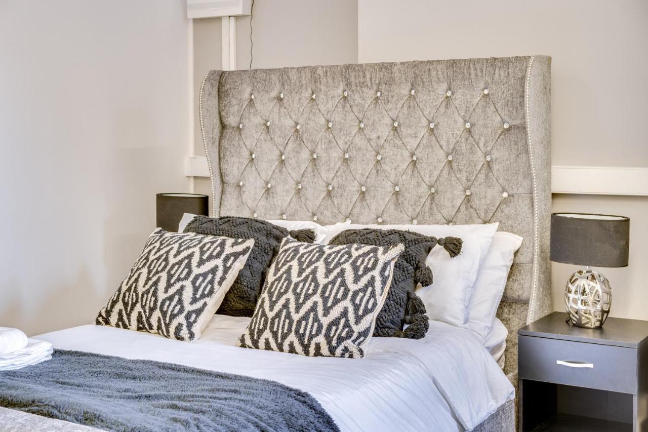 Boutique Apartments Bradford  Bagian luar foto